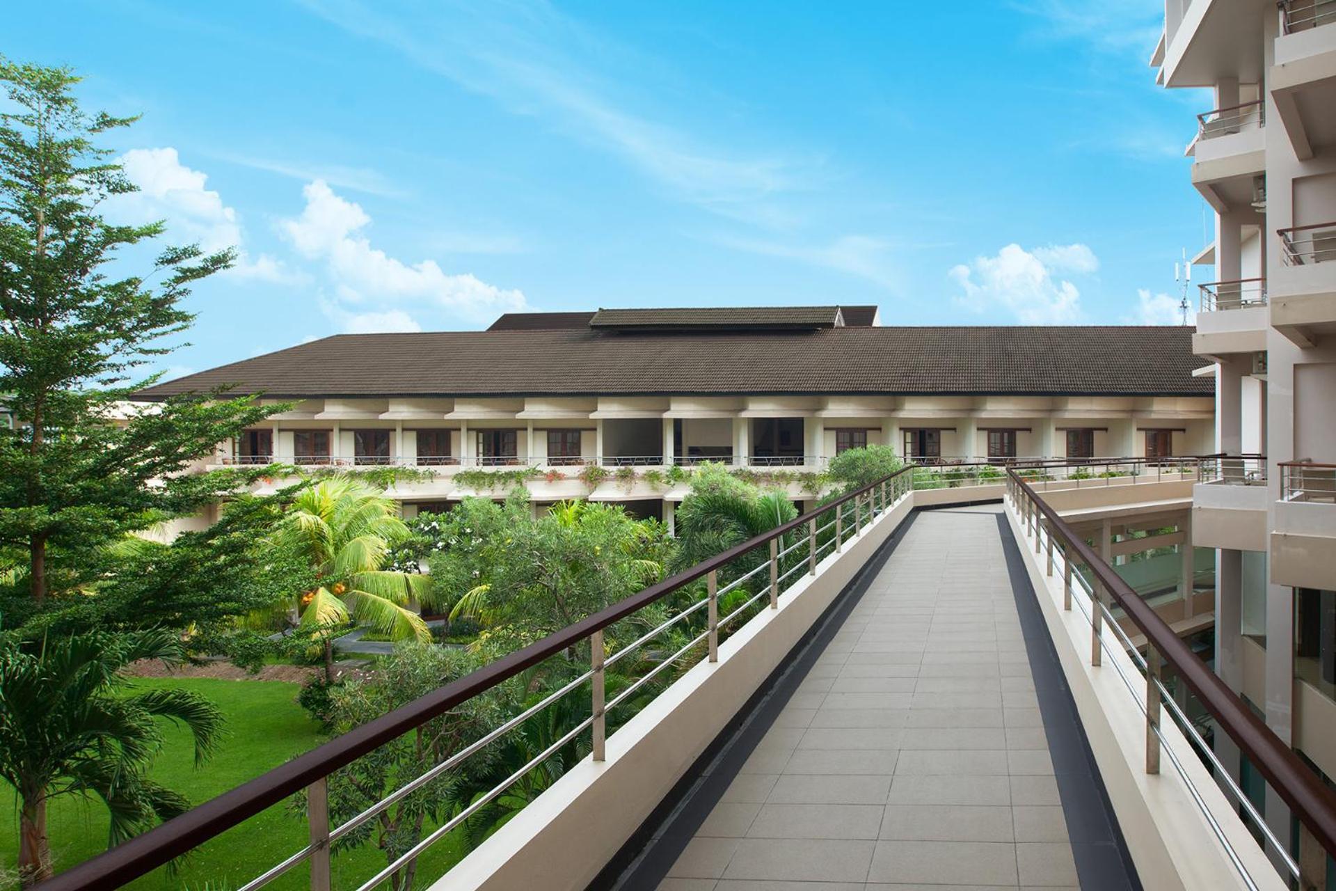 Lombok Raya Hotel Ματαράμ Εξωτερικό φωτογραφία